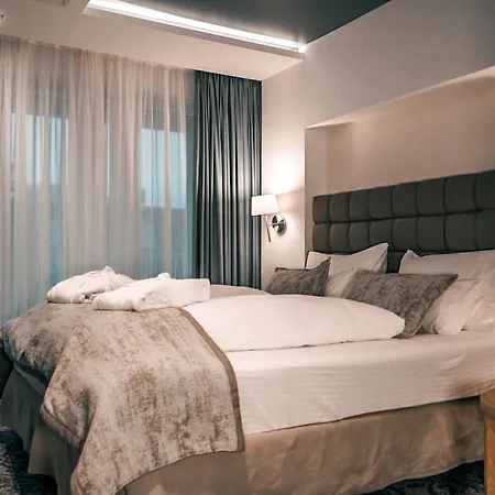 Hotel Parkhotel Residenz 4*