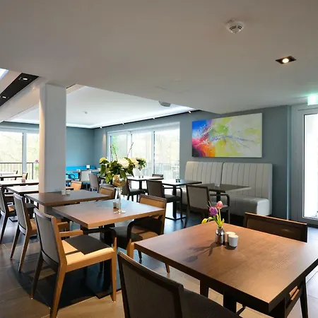 מלון Parkhotel Residenz 4*
